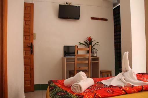 Hostal Estacion Almeria Exterior photo